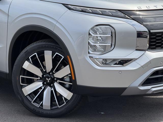 new 2025 Mitsubishi Outlander car, priced at $33,491