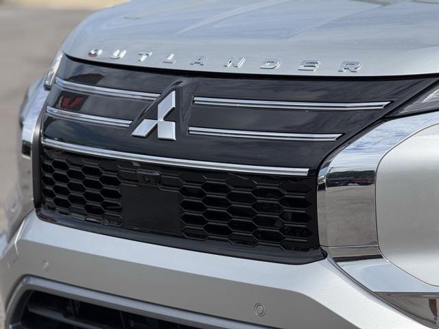 new 2025 Mitsubishi Outlander car, priced at $33,491