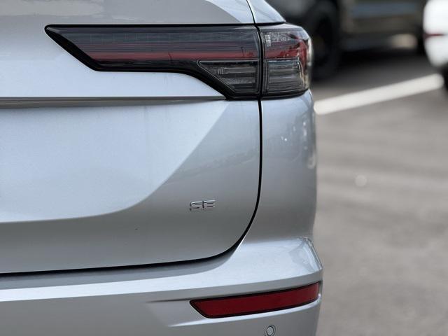 new 2025 Mitsubishi Outlander car, priced at $33,491