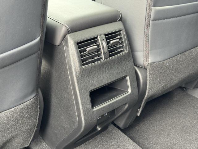 new 2025 Mitsubishi Outlander car, priced at $33,491