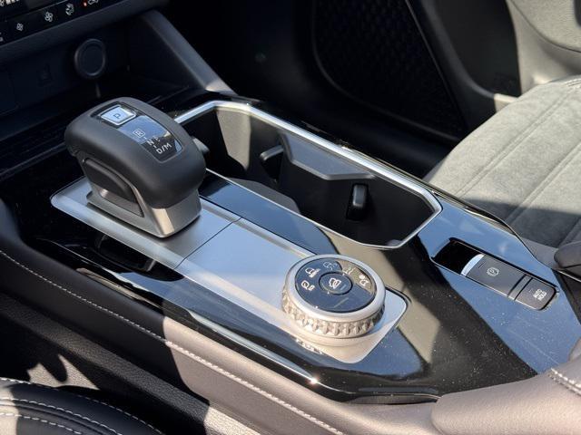 new 2025 Mitsubishi Outlander car, priced at $39,940