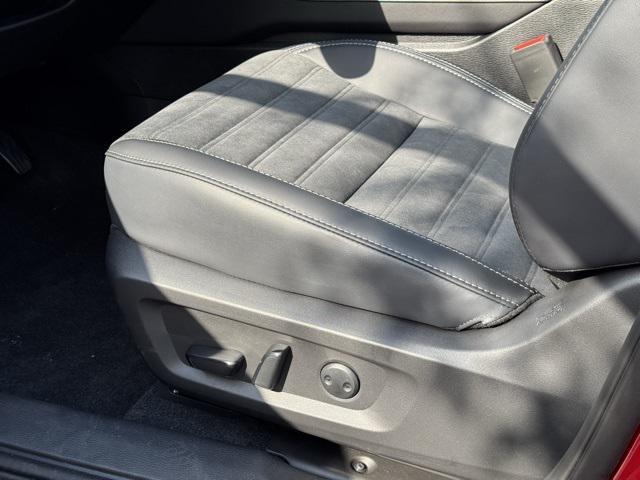 new 2025 Mitsubishi Outlander car, priced at $39,940