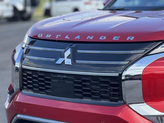 new 2025 Mitsubishi Outlander car, priced at $39,940