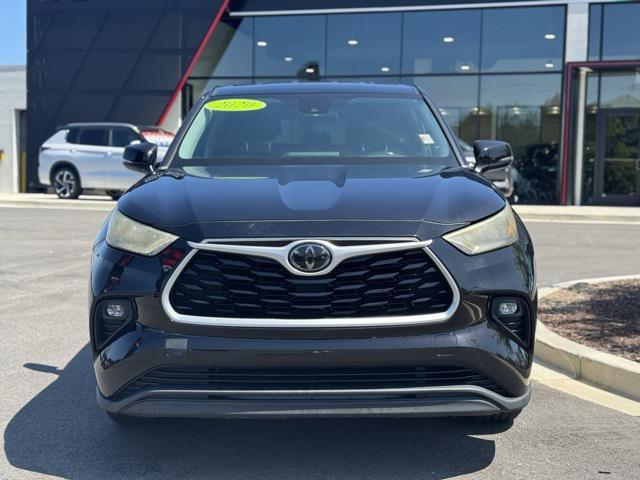 used 2020 Toyota Highlander car, priced at $24,991