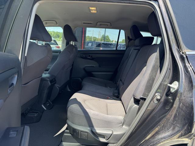 used 2020 Toyota Highlander car, priced at $24,991