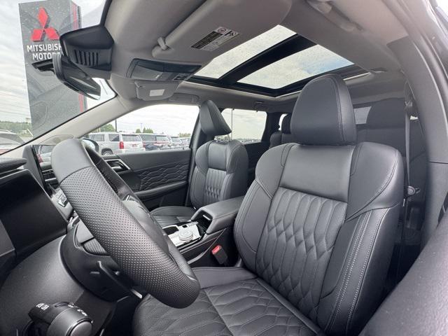 new 2025 Mitsubishi Outlander car, priced at $33,991