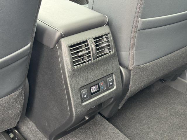 new 2025 Mitsubishi Outlander car, priced at $33,991
