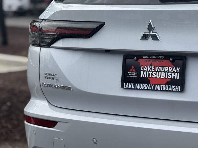new 2025 Mitsubishi Outlander car, priced at $35,991