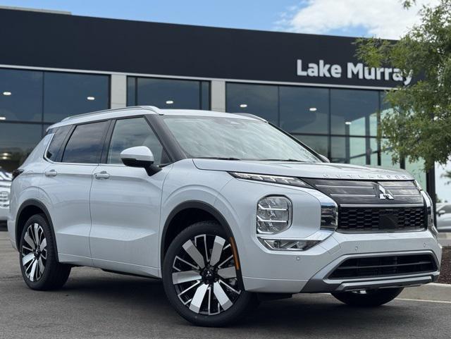 new 2025 Mitsubishi Outlander car, priced at $35,991