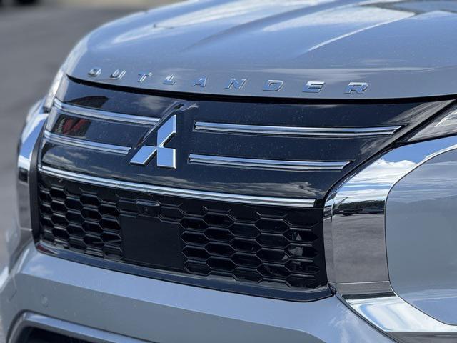new 2025 Mitsubishi Outlander car, priced at $30,991