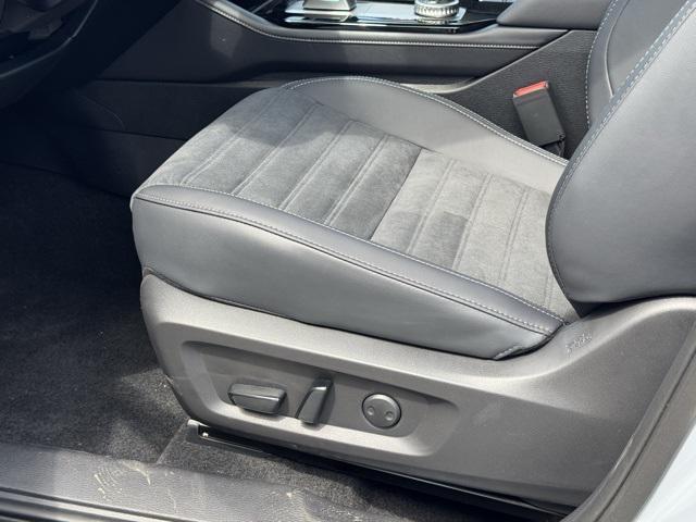 new 2025 Mitsubishi Outlander car, priced at $30,991