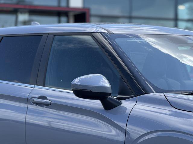 new 2025 Mitsubishi Outlander car, priced at $30,991