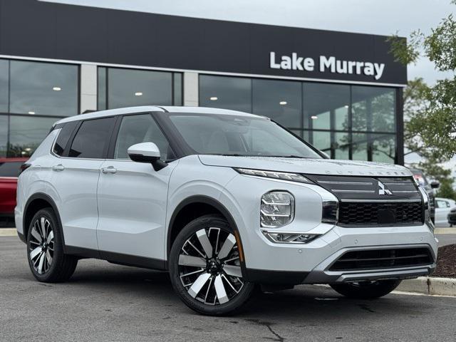 new 2025 Mitsubishi Outlander car, priced at $39,940