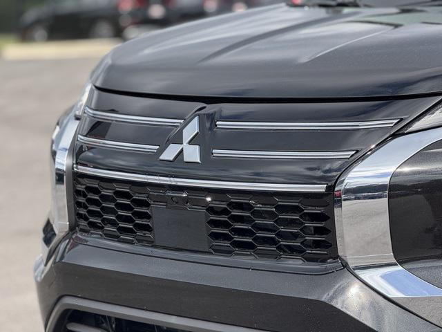 new 2025 Mitsubishi Outlander car, priced at $31,670