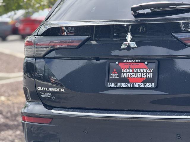 new 2025 Mitsubishi Outlander car, priced at $31,670