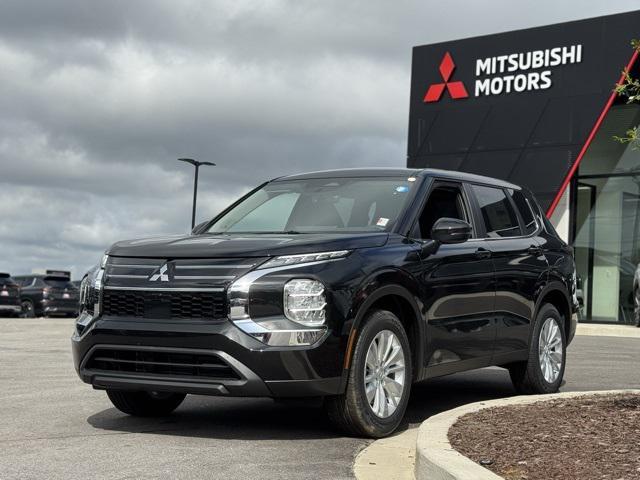 new 2025 Mitsubishi Outlander car, priced at $31,670