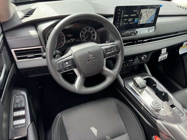 new 2025 Mitsubishi Outlander car, priced at $31,670