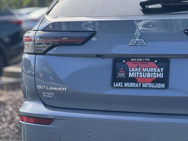 new 2025 Mitsubishi Outlander car, priced at $44,750