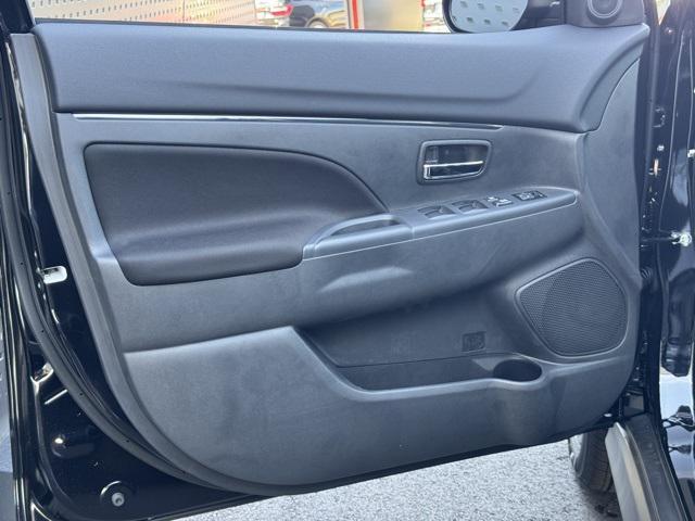new 2025 Mitsubishi Outlander Sport car