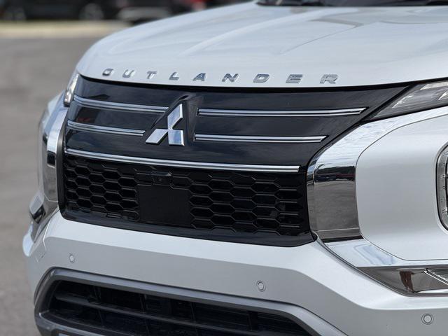 new 2025 Mitsubishi Outlander car, priced at $38,991