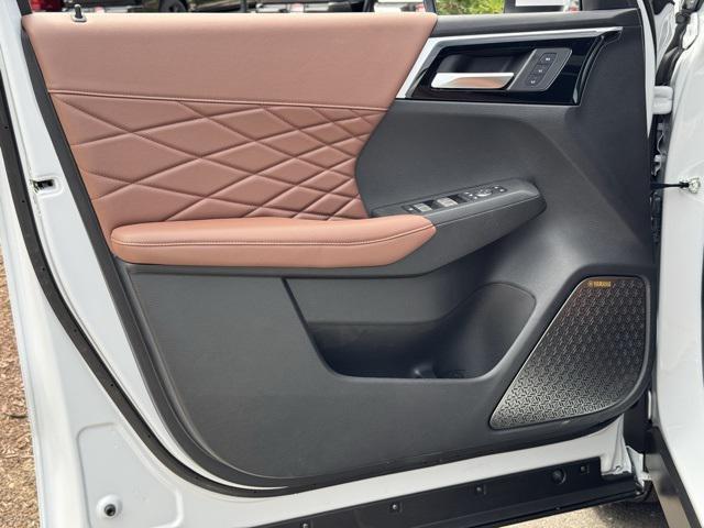 new 2025 Mitsubishi Outlander car, priced at $38,991