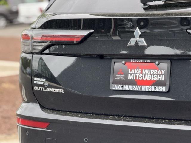 new 2025 Mitsubishi Outlander car, priced at $39,491