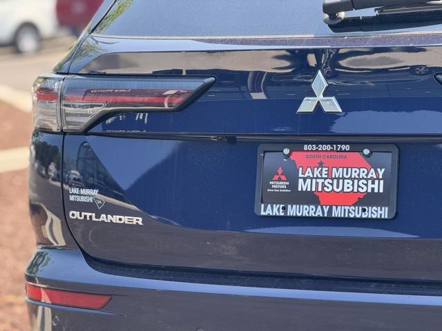 new 2025 Mitsubishi Outlander car, priced at $33,991