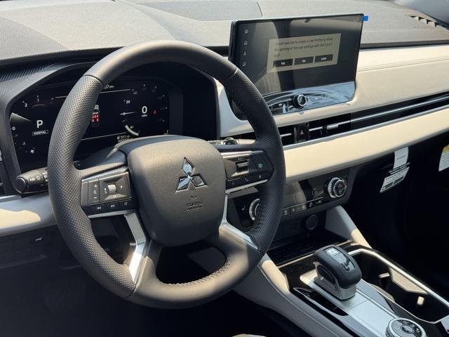 new 2025 Mitsubishi Outlander car, priced at $33,991