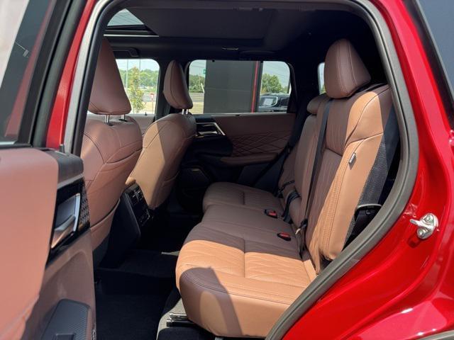new 2025 Mitsubishi Outlander car, priced at $38,991
