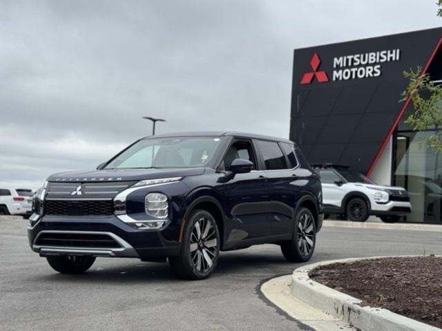 new 2025 Mitsubishi Outlander car, priced at $39,345