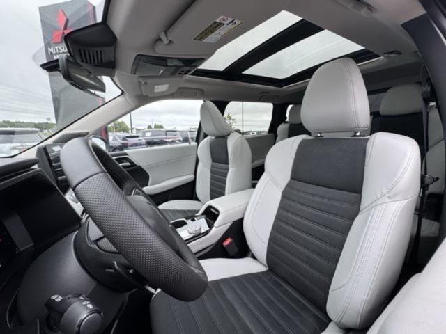new 2025 Mitsubishi Outlander car, priced at $39,345