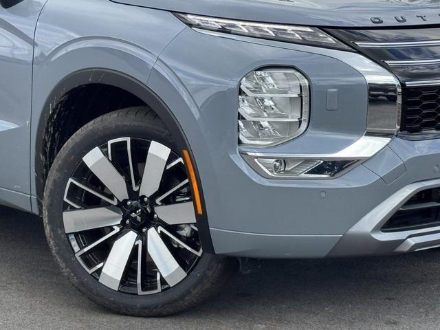 new 2025 Mitsubishi Outlander car, priced at $46,790