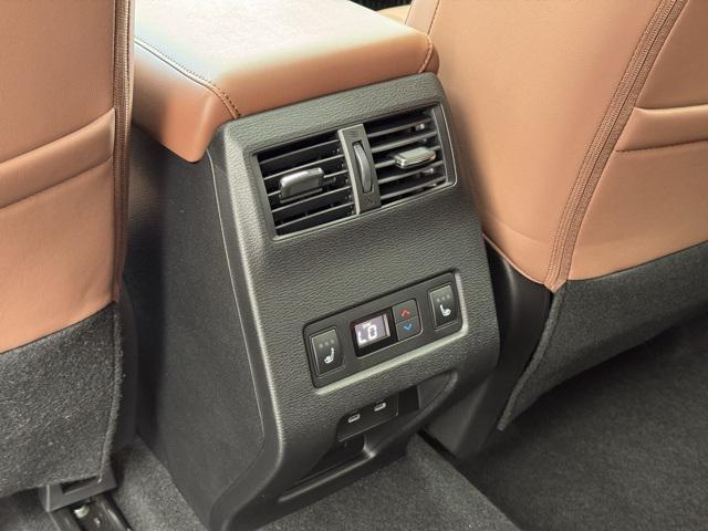 new 2025 Mitsubishi Outlander car, priced at $46,790