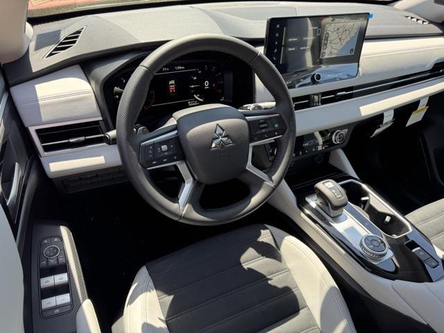 new 2025 Mitsubishi Outlander car, priced at $33,991