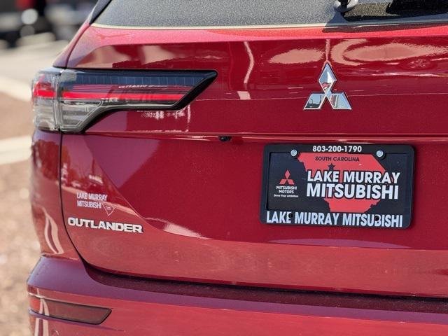 new 2025 Mitsubishi Outlander car, priced at $33,991