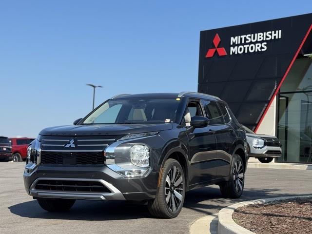 new 2025 Mitsubishi Outlander car, priced at $40,905