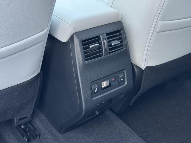 new 2025 Mitsubishi Outlander car, priced at $40,905