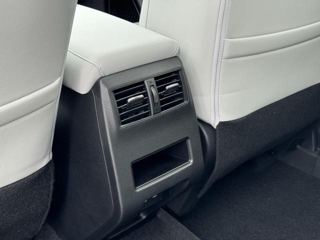 new 2025 Mitsubishi Outlander car, priced at $39,940