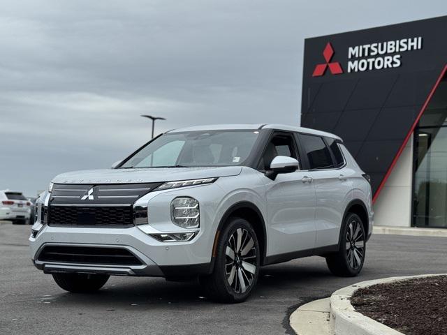 new 2025 Mitsubishi Outlander car, priced at $39,940