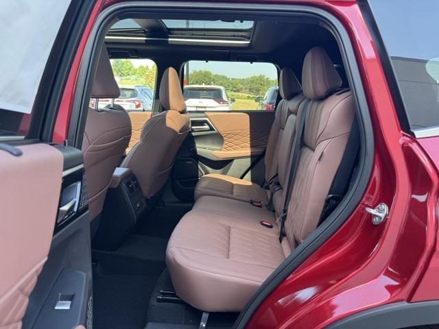 new 2025 Mitsubishi Outlander car, priced at $37,991