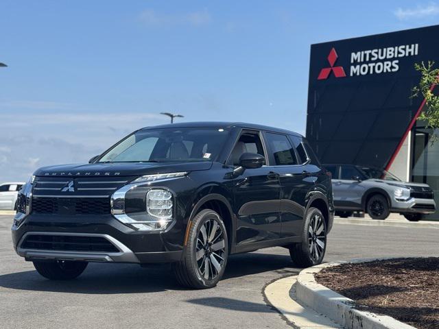new 2025 Mitsubishi Outlander car, priced at $36,700