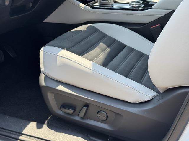 new 2025 Mitsubishi Outlander car, priced at $32,991