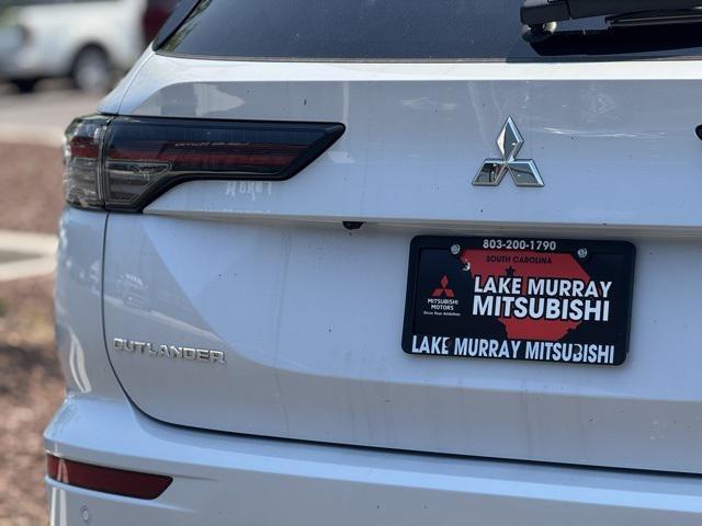 new 2025 Mitsubishi Outlander car, priced at $32,991