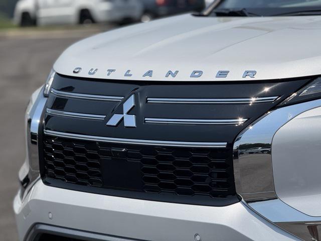new 2025 Mitsubishi Outlander car, priced at $32,991