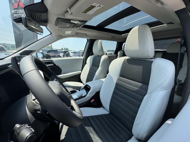 new 2025 Mitsubishi Outlander car, priced at $32,991
