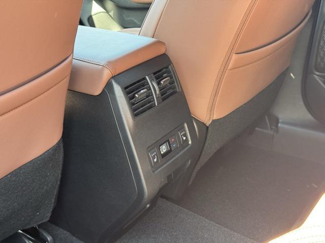 new 2025 Mitsubishi Outlander car, priced at $44,455