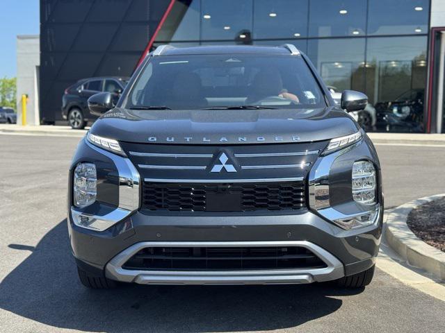 new 2025 Mitsubishi Outlander car, priced at $44,455