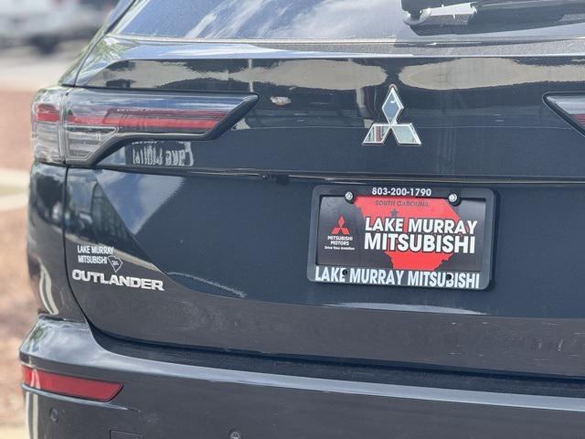 new 2025 Mitsubishi Outlander car, priced at $35,991