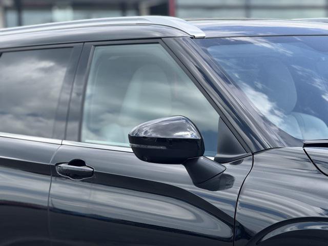 new 2025 Mitsubishi Outlander car, priced at $35,991