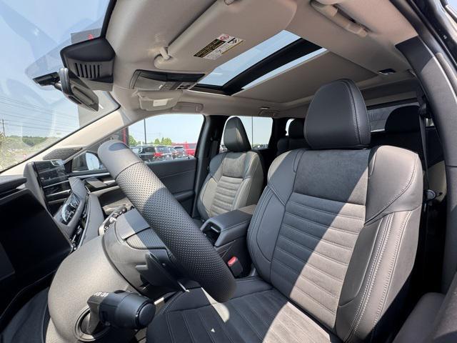 new 2025 Mitsubishi Outlander car, priced at $39,880